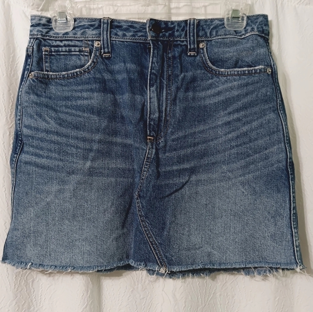 3X$25. Abercrombie & fich Denim Distressed Rigid A-line Frayed Hem Skirt size 27